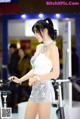 Beautiful Hong Ji Yeon at the 2017 Seoul Motor Show (146 pictures) P49 No.73784f